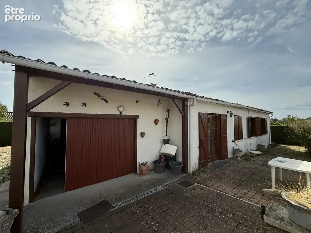 Maison a renover - gencay - photo 1