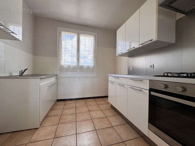 Appartement à PEYROLLES-EN-PROVENCE