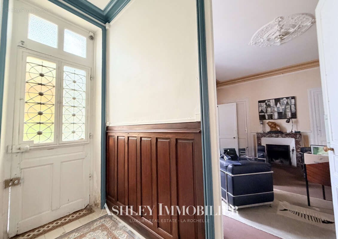 À vendre - maison de caractère à rafraichir - la rochelle - la genette - photo 10