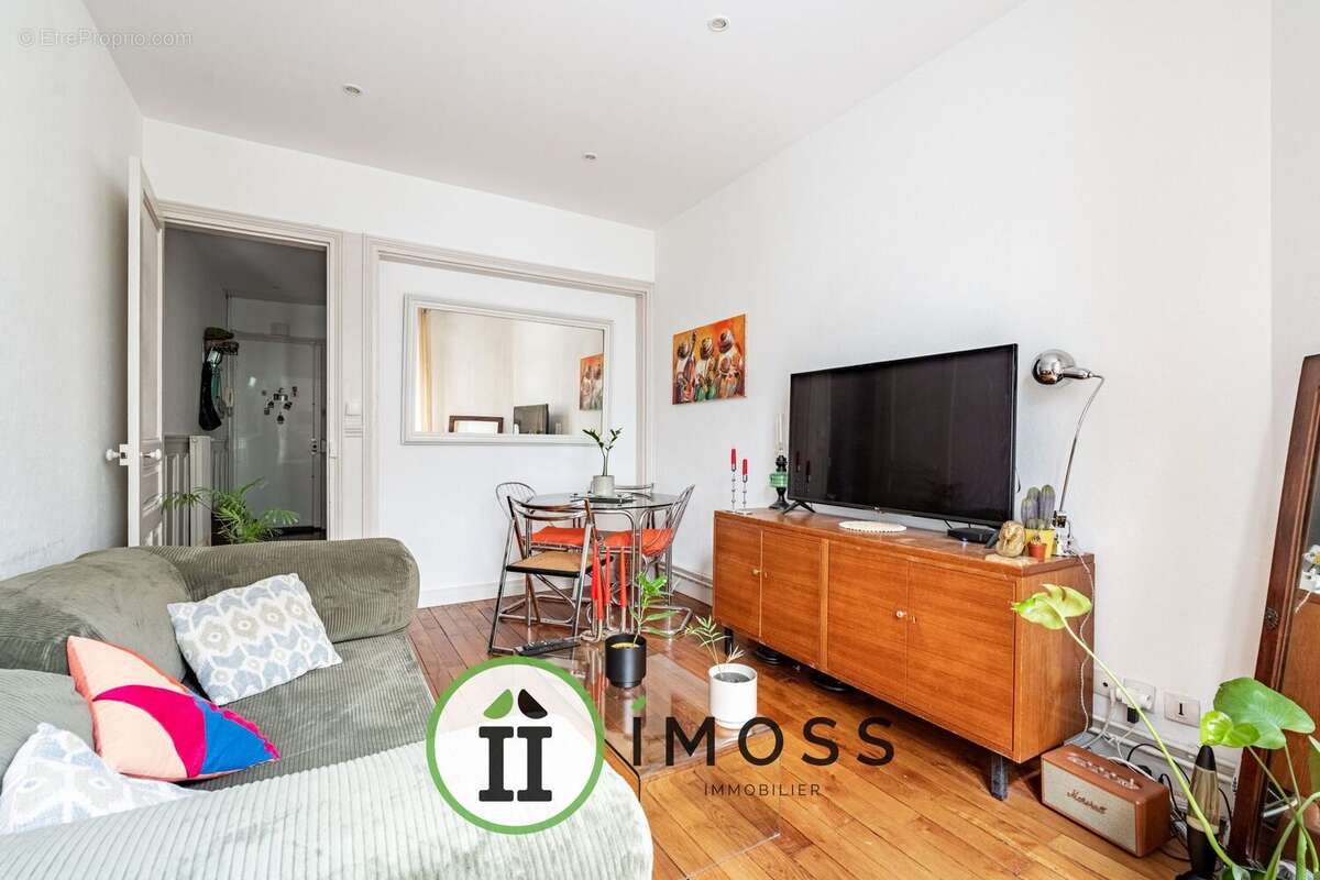 Appartement à PARIS-18E