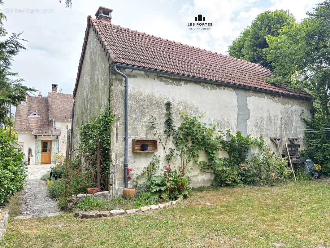 Maison à GIRONVILLE-SUR-ESSONNE