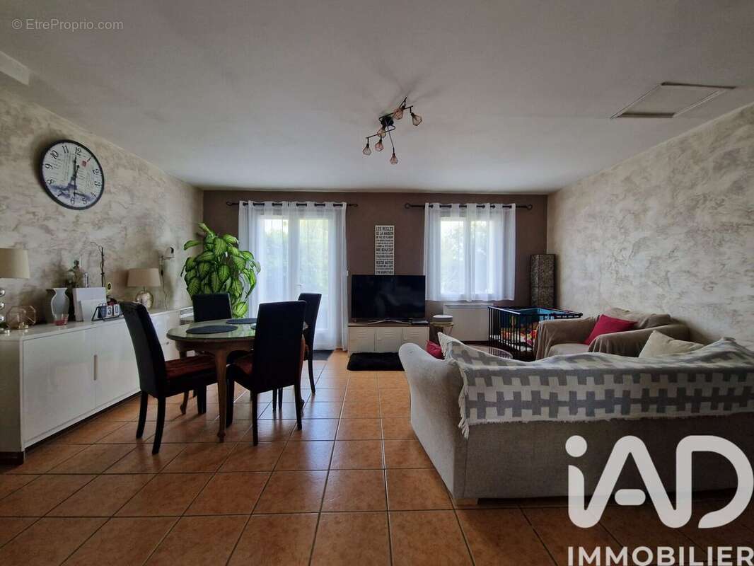 Maison 75 m² à Bailleul-Le-Soc  - photo 3