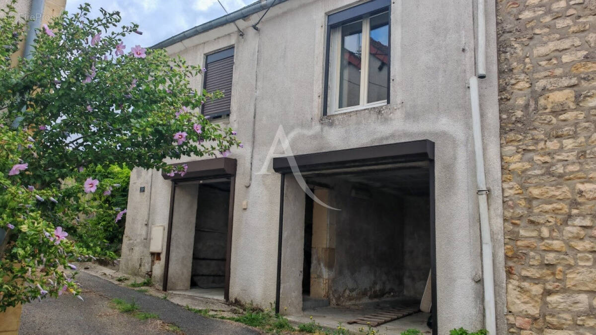 Maison à GARCHIZY
