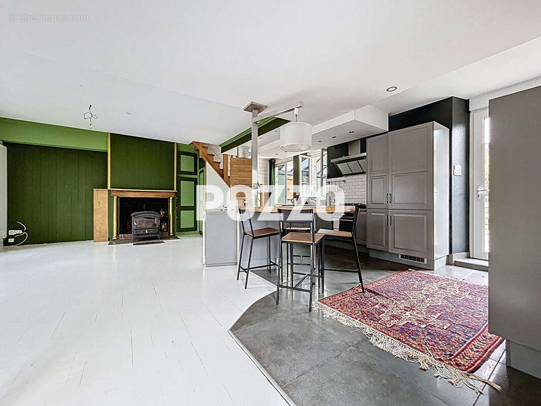 Maison à VILLEDIEU-LES-POELES