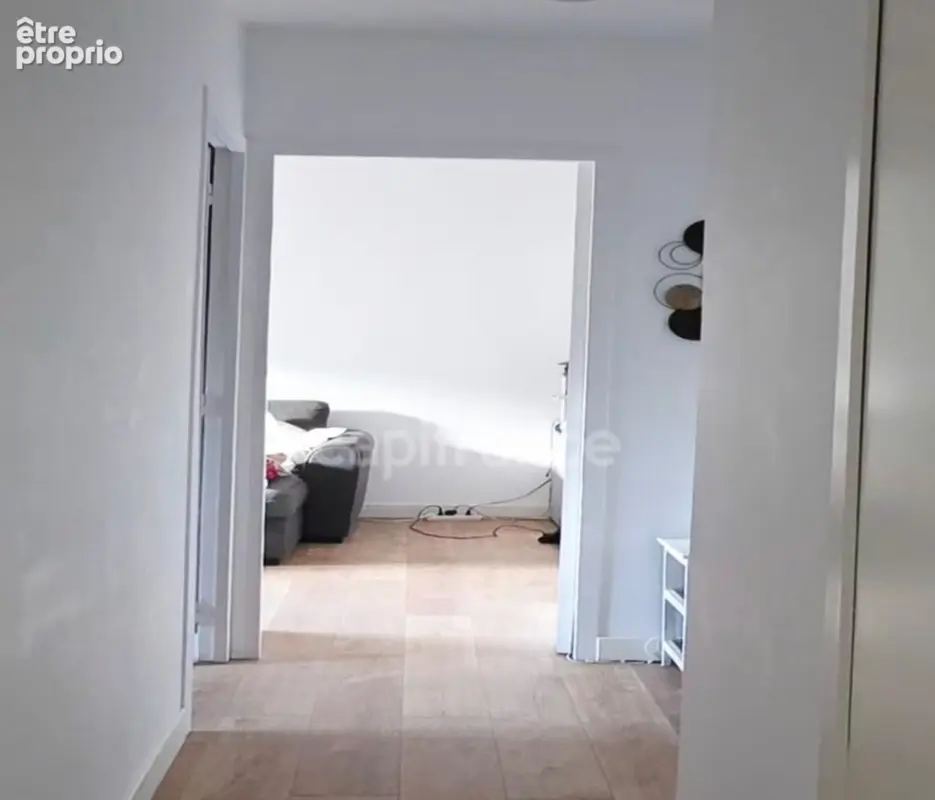 Appartement à vendre T2  libre de suite BASTIA SUD vue imprenable - photo 2