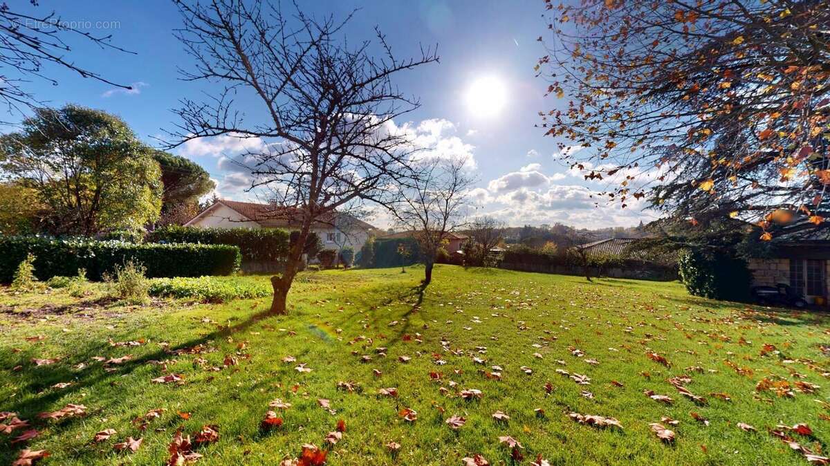 Photo 3 - Maison à FARGUES-SAINT-HILAIRE
