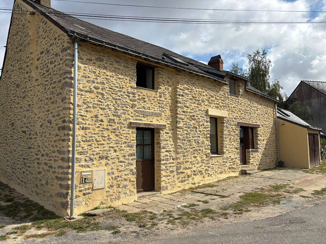 Maison à TREILLIERES