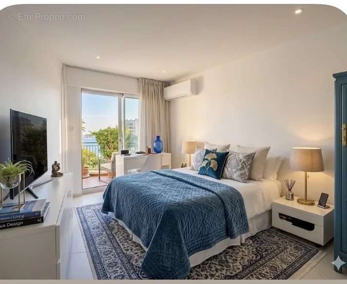 Appartement à MANDELIEU-LA-NAPOULE