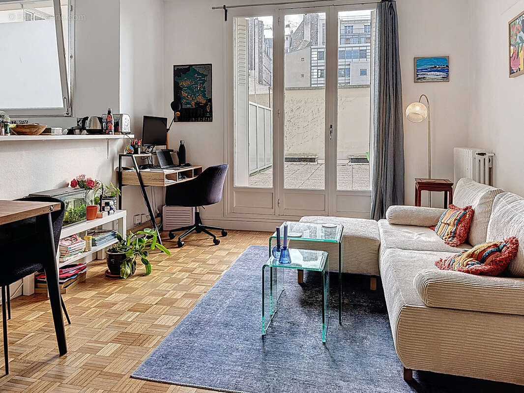 Appartement à PARIS-15E