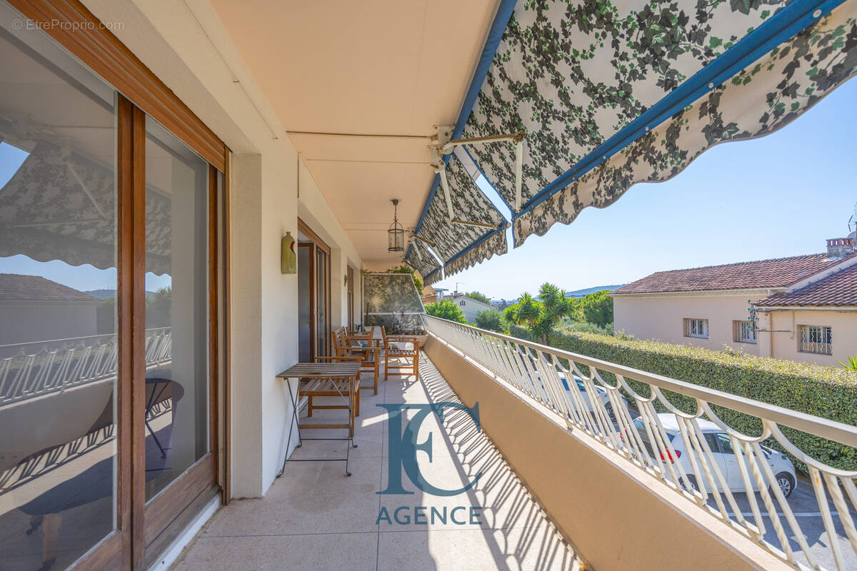 Appartement à SANARY-SUR-MER