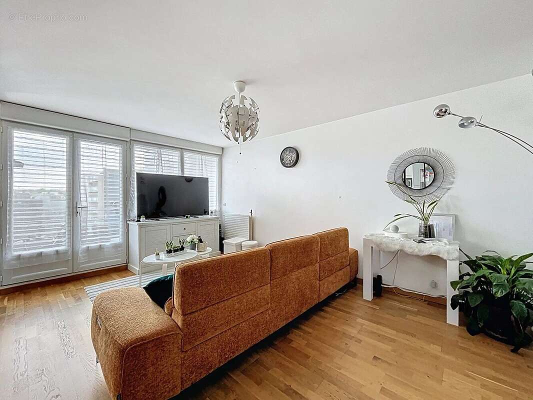Appartement à BOISSY-SAINT-LEGER