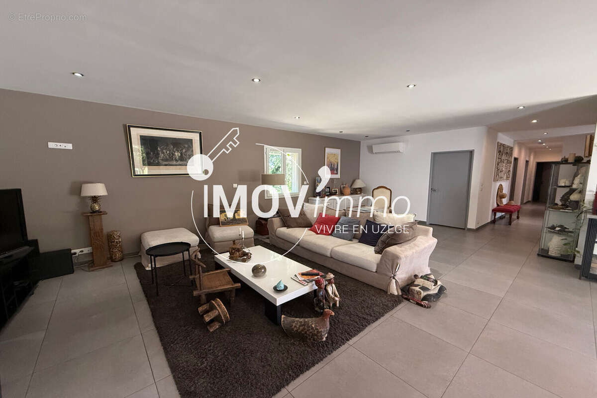 Maison 151 m² à Uzes  - photo 7