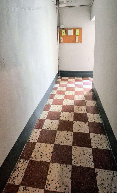 Appartement F5 108M2 avec garage et grenier BEDARIEUX - photo 8