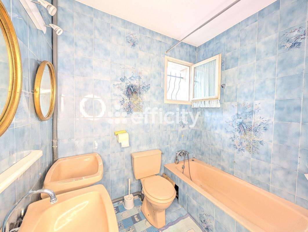 Appartement à RIVES