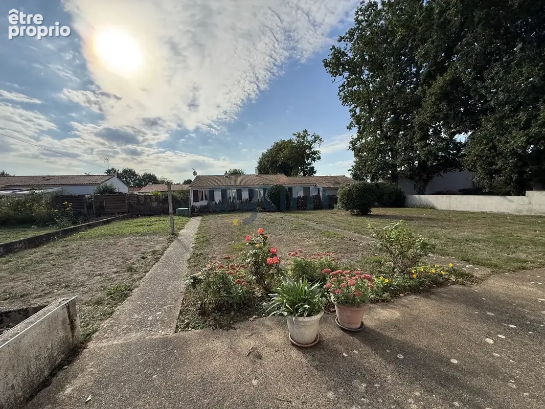 Saint Hilaire de Loulay - 4 chambres - Sous-sol - Jardin - photo 9