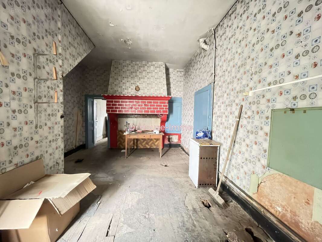 Maison à MONTHUREUX-SUR-SAONE