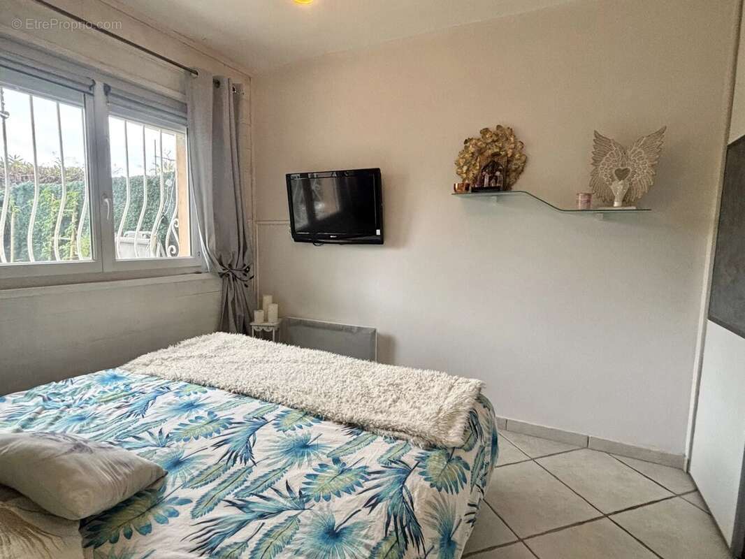 Appartement à SIX-FOURS-LES-PLAGES