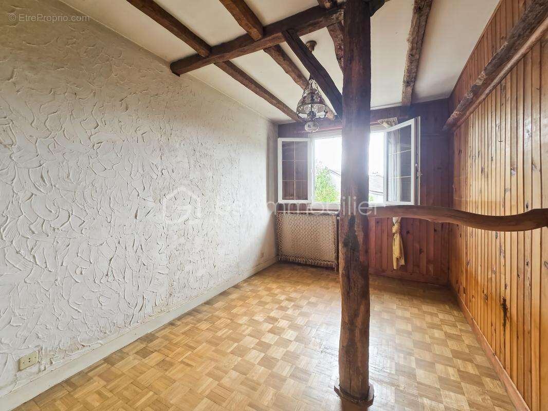 Maison à DAMMARTIN-EN-GOELE