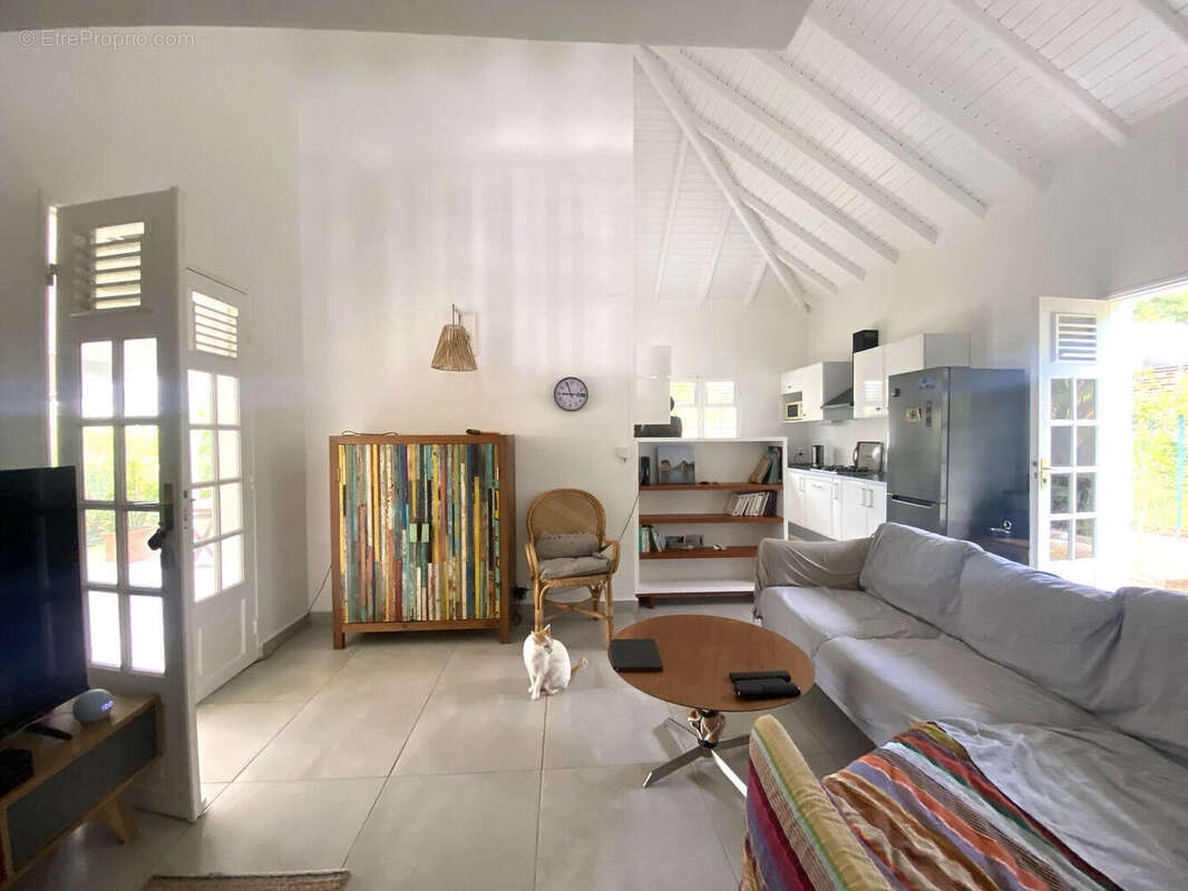 Maison à CAPESTERRE-DE-MARIE-GALANTE