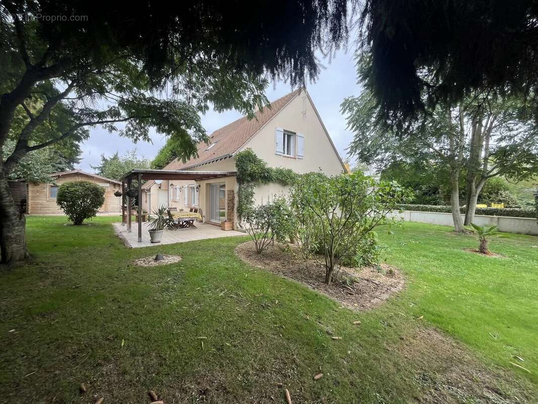 Maison à RAMBOUILLET