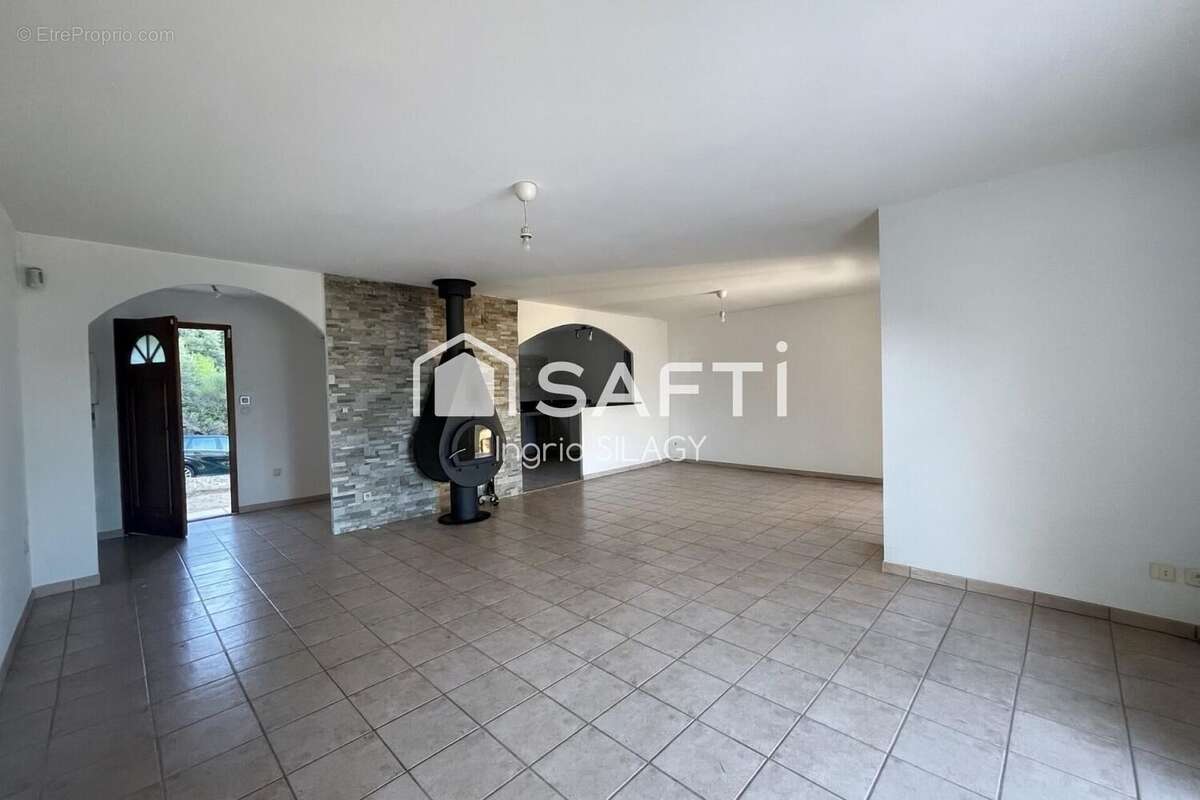 Photo 2 - Maison à TARADEAU