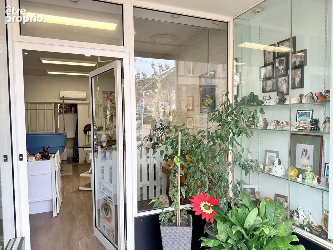 A vendre cession de droit au bail local de 35 m2 idealement situe dans le centre ville de carqueiranne - photo 4
