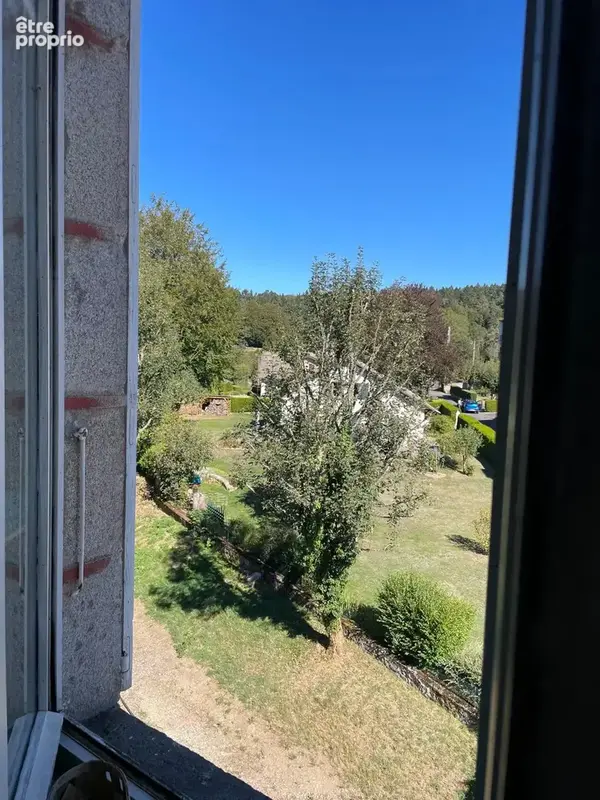 Appartement à LE CHAMBON-SUR-LIGNON