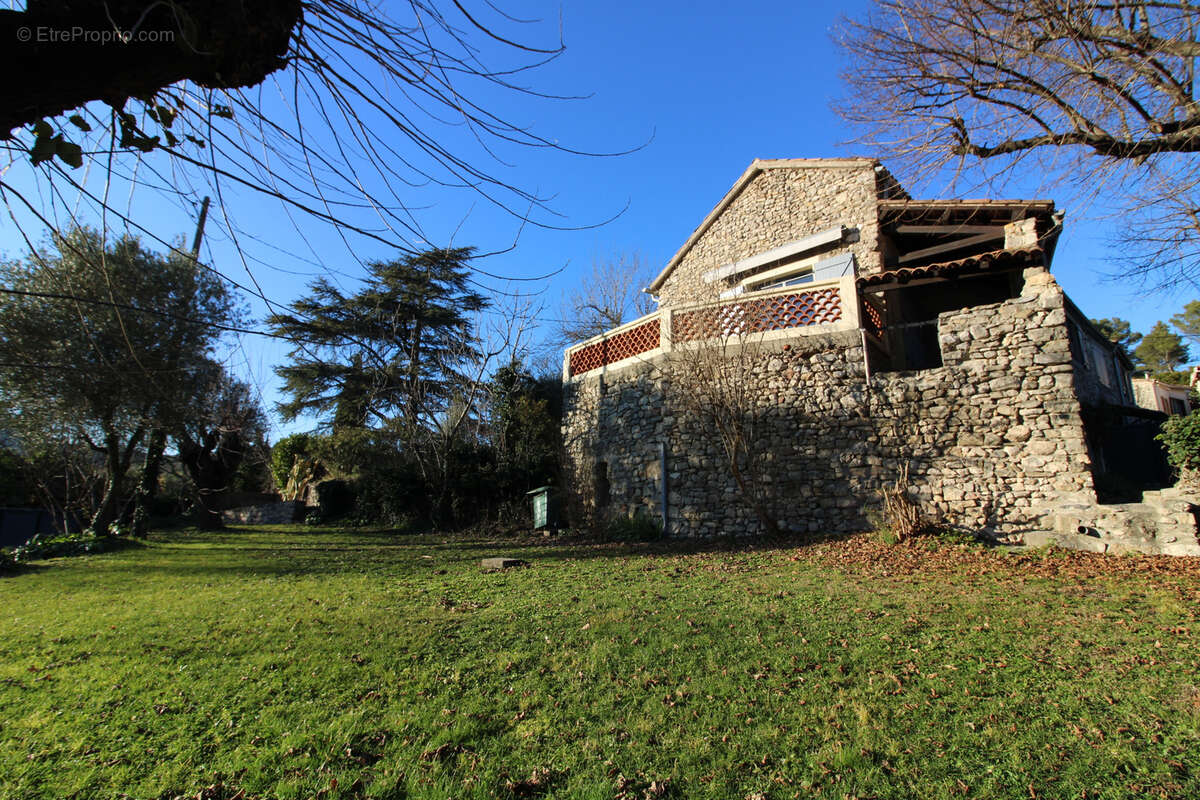 Maison à SAINT-CHRISTOL-LES-ALES