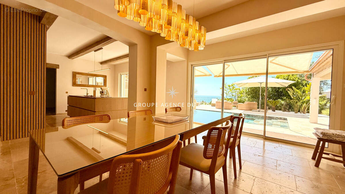 Maison à LES ISSAMBRES