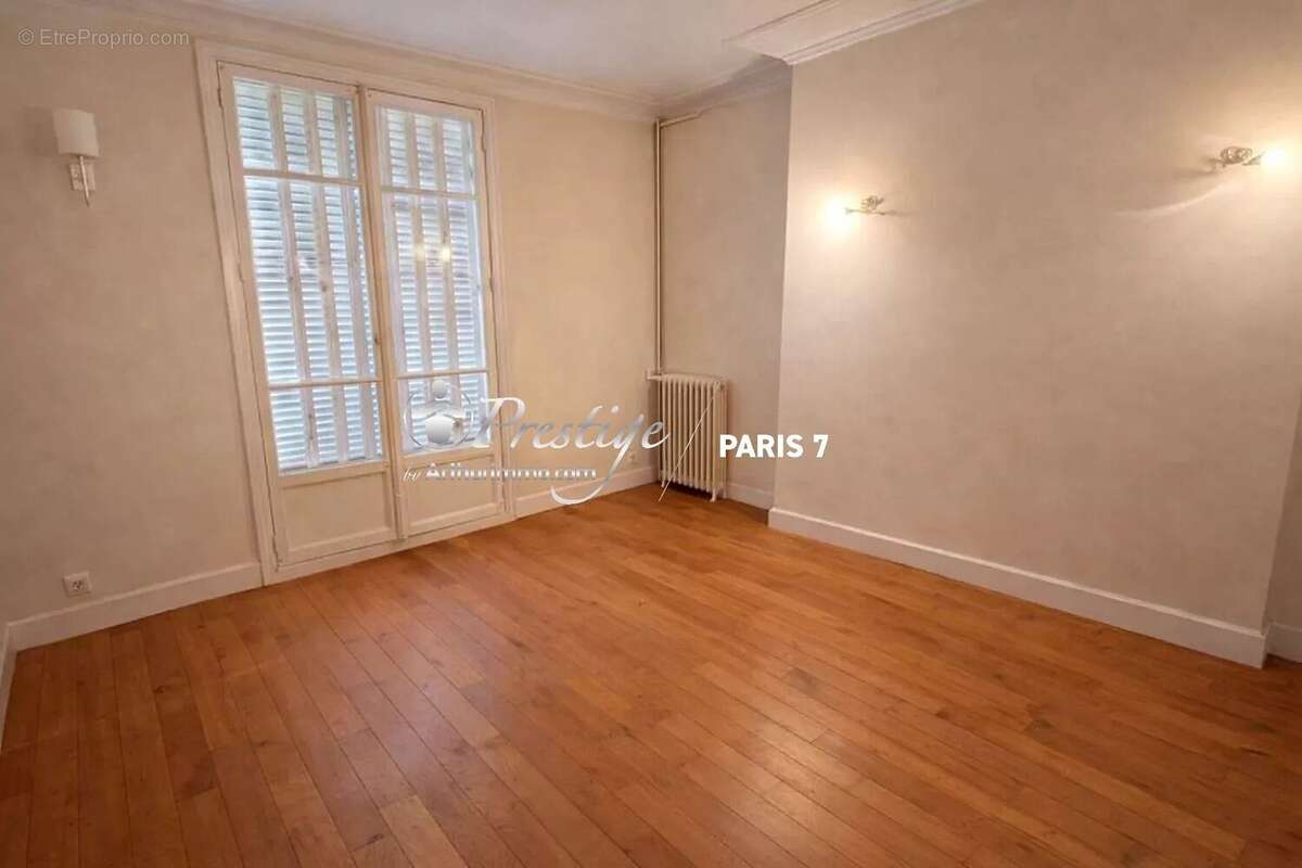 Appartement à PARIS-17E