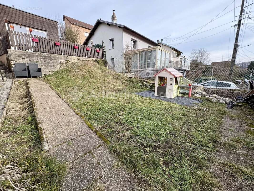 Appartement à SELONCOURT