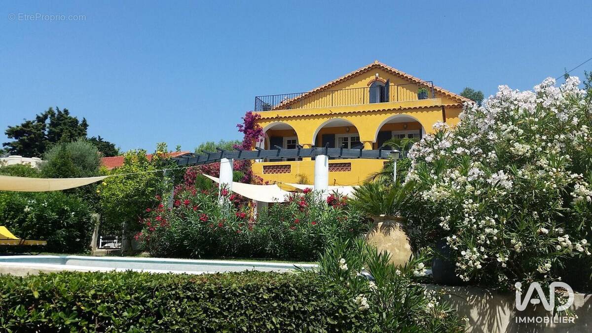 Photo 1 - Maison à BANDOL