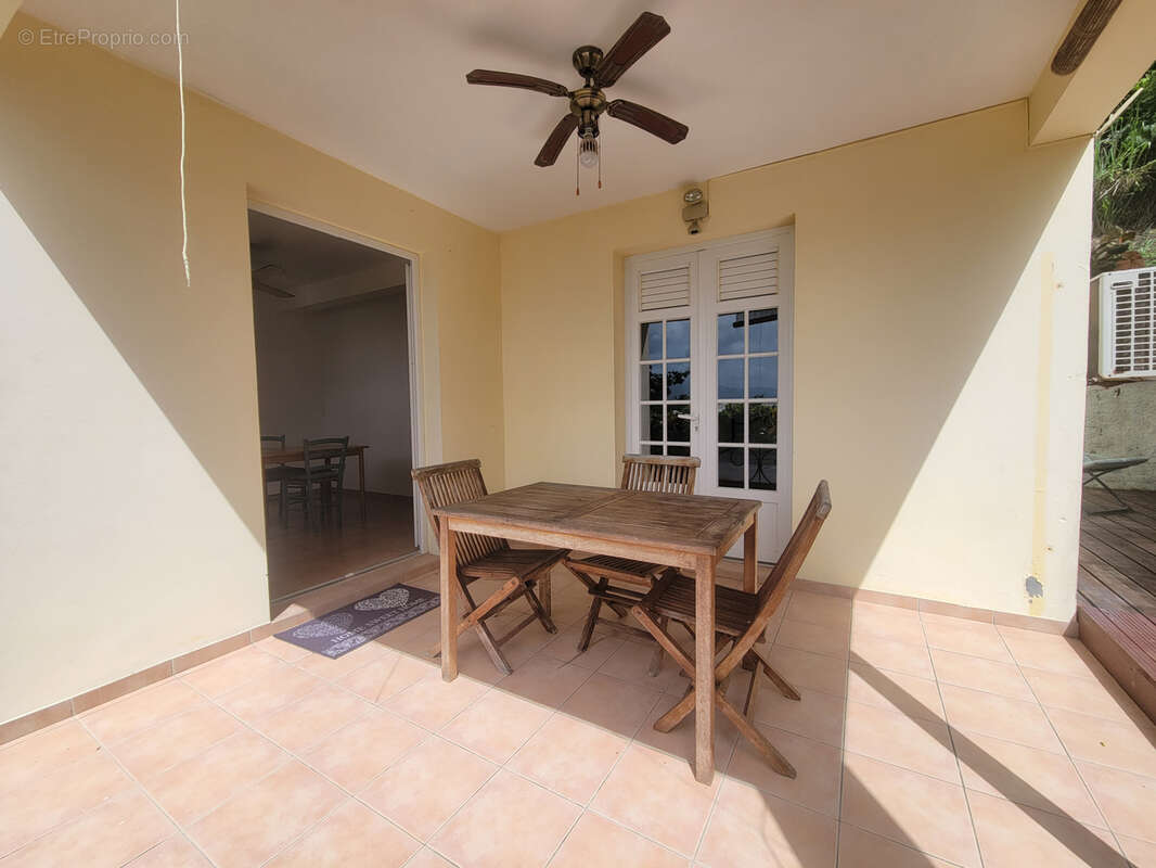 Maison à LES TROIS-ILETS