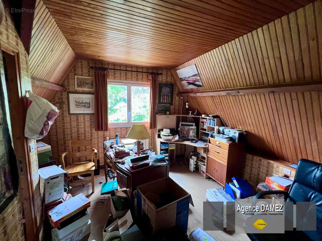DOURDAN 3 km - SAINTE-MESME - Maison traditionnelle 8 pièces - 161 m² habitables - Terrain clos de 872 m² - photo 15