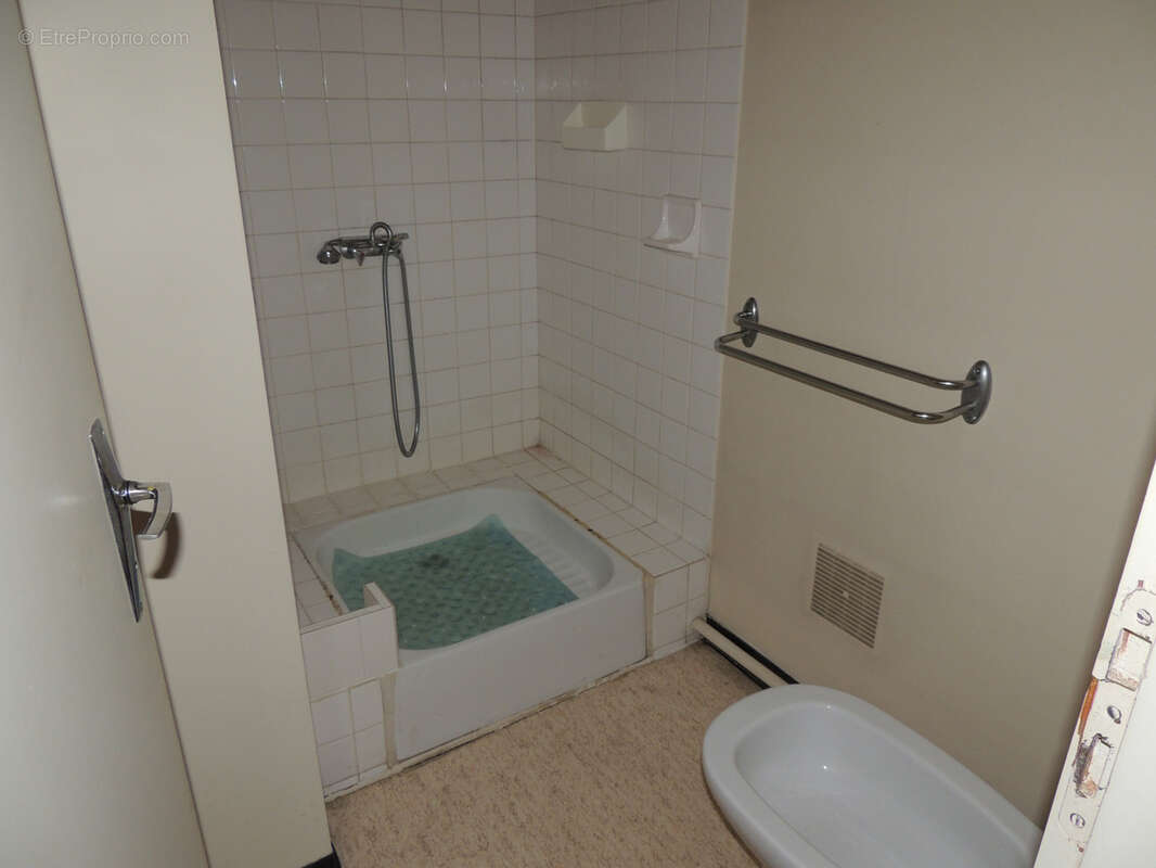 Maison à SAINT-MARTIN-DES-NOYERS