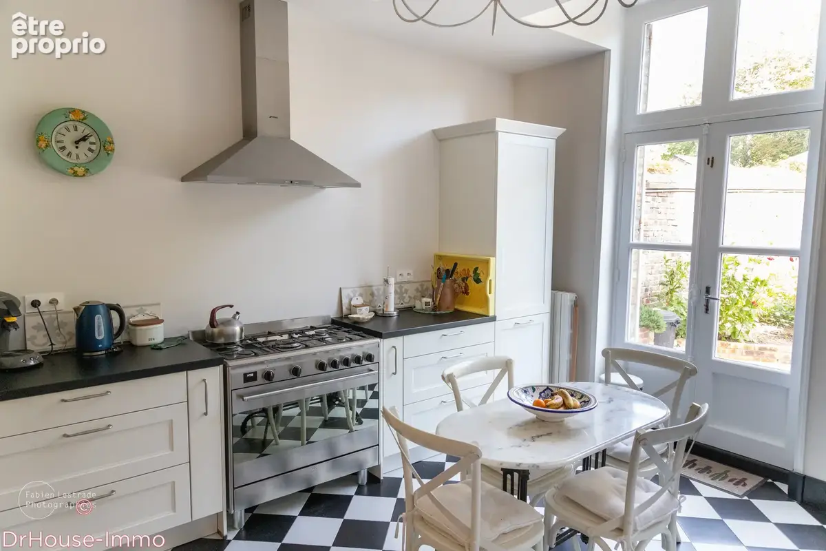 Maison 11 pièces 273 m² à vendre à Lisieux (14100) - photo 6