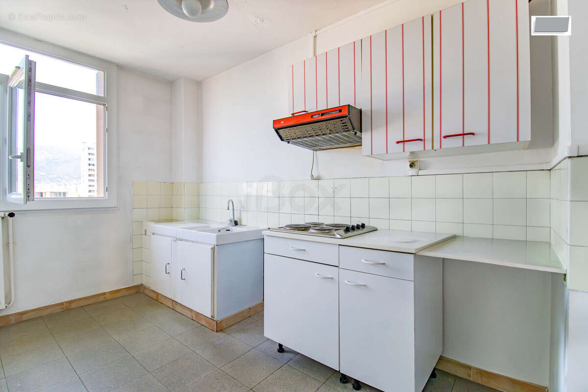 Toulon mourillon - port marchand - appartement 3 pieces - 2 chambres - balcon - photo 9
