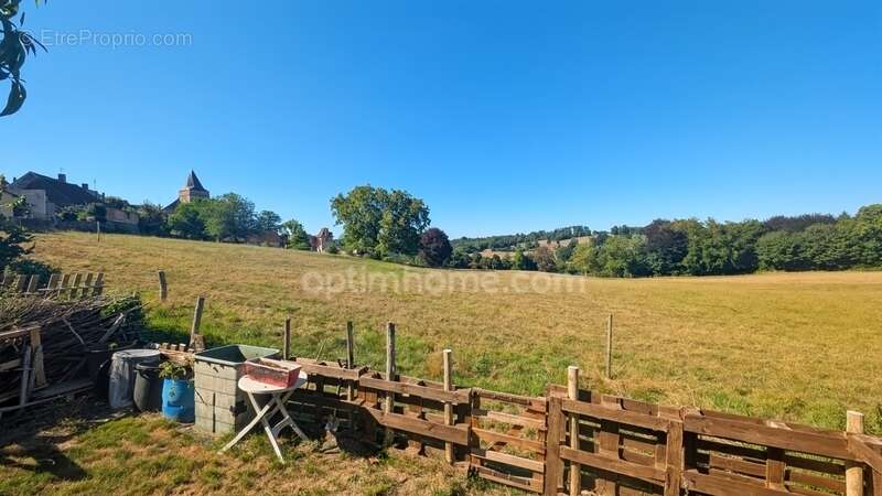 Maison à SAVIGNAC-LEDRIER
