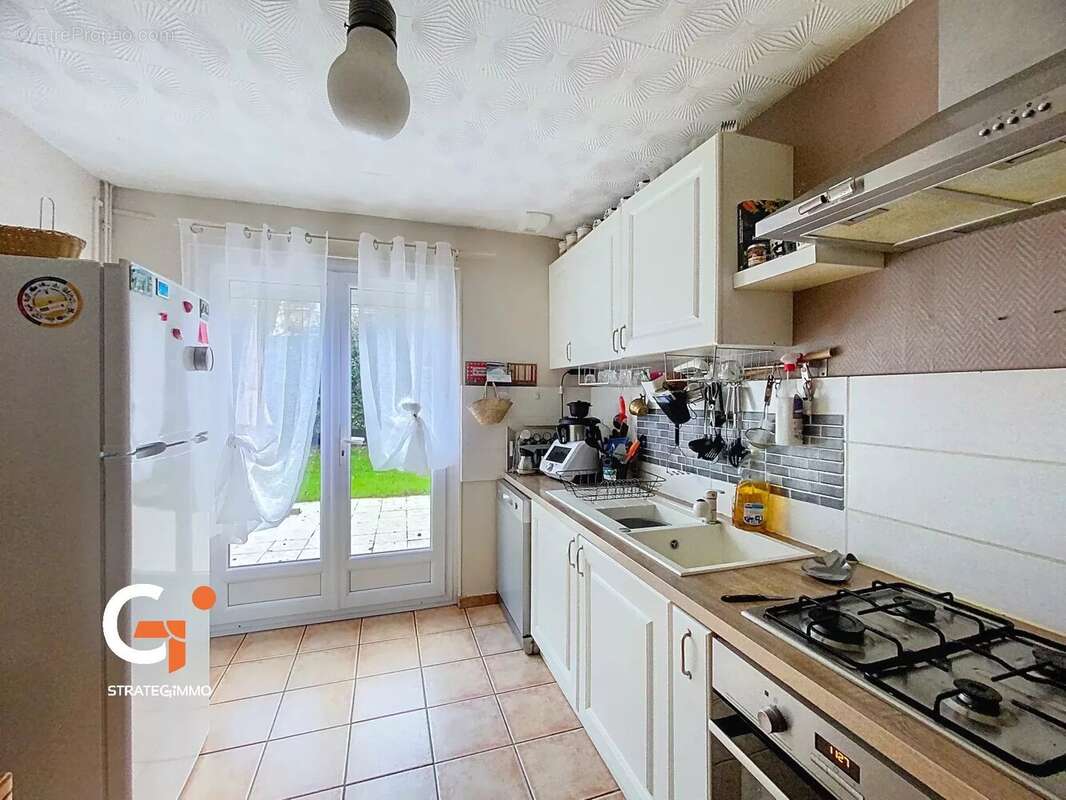 Maison à SAINT-ETIENNE-DU-ROUVRAY