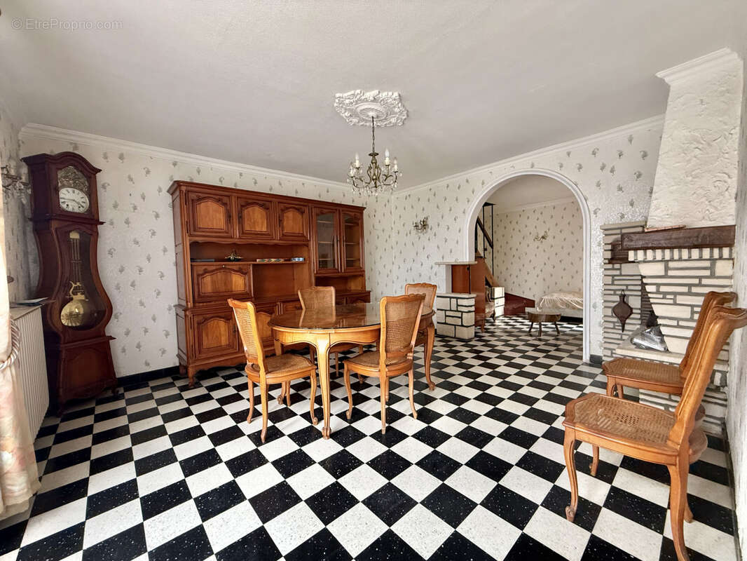 Maison à CHAUMONT-EN-VEXIN