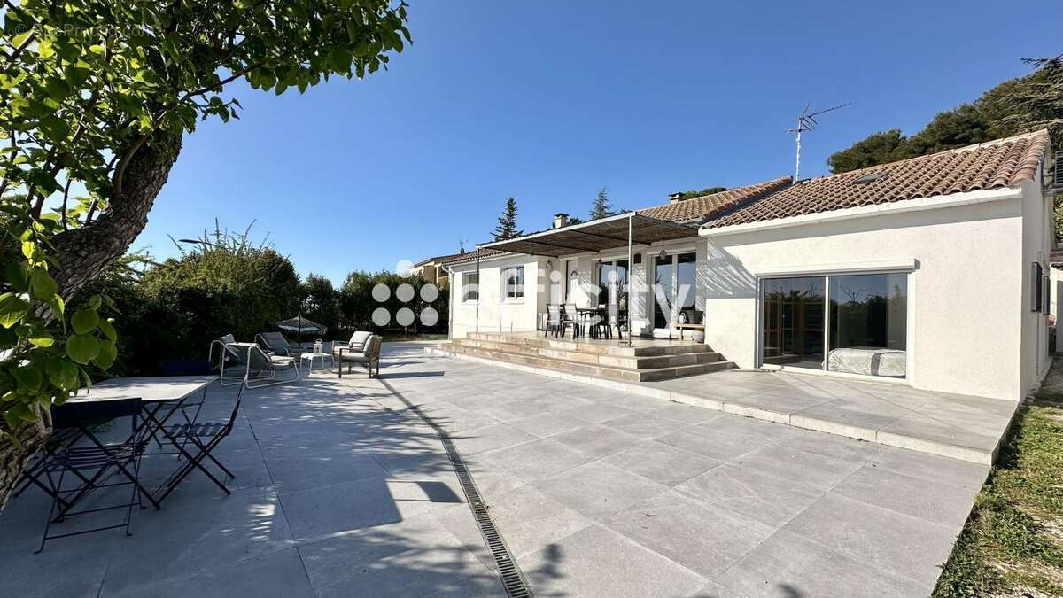 Maison à MARIGNANE