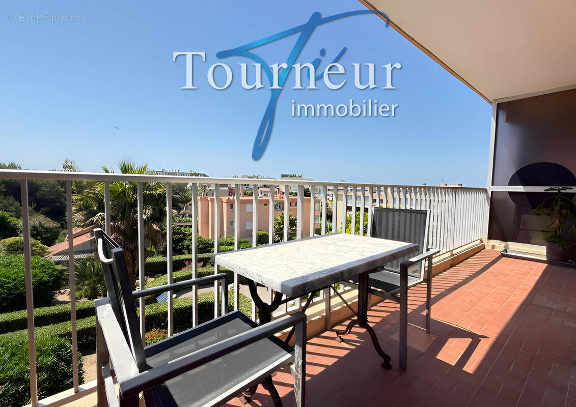 Appartement à SIX-FOURS-LES-PLAGES