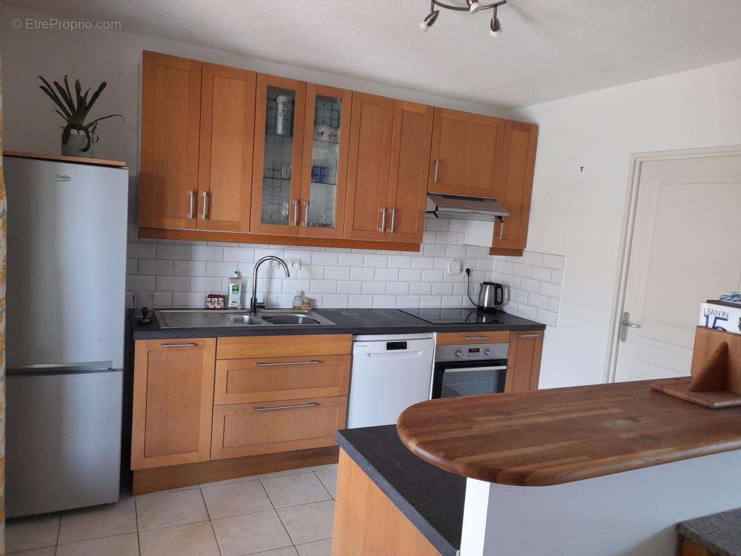 Maison à VINON-SUR-VERDON