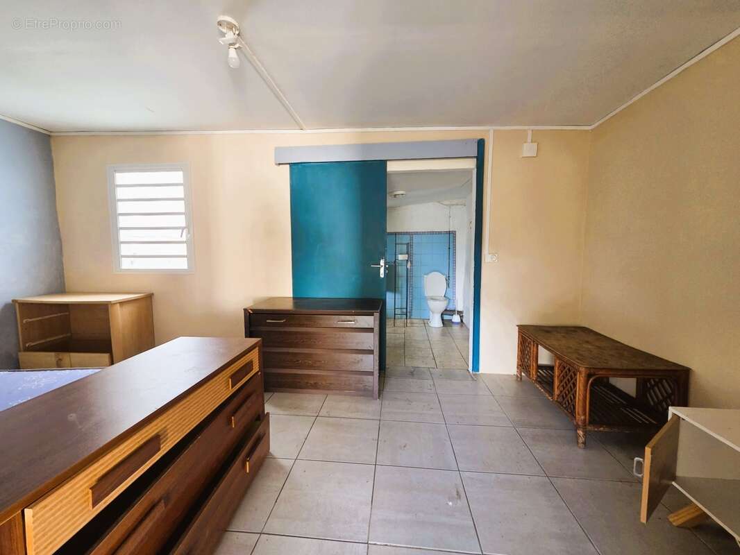 Maison TOMI avec extensions à rénover – Fort potentiel – Secteur calme de Saint-Paul - photo 2