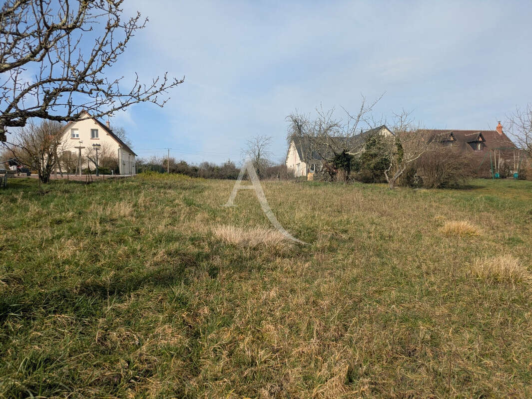 Terrain à ONZAIN