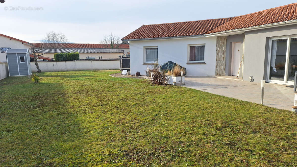 Maison à PONT-DU-CHATEAU