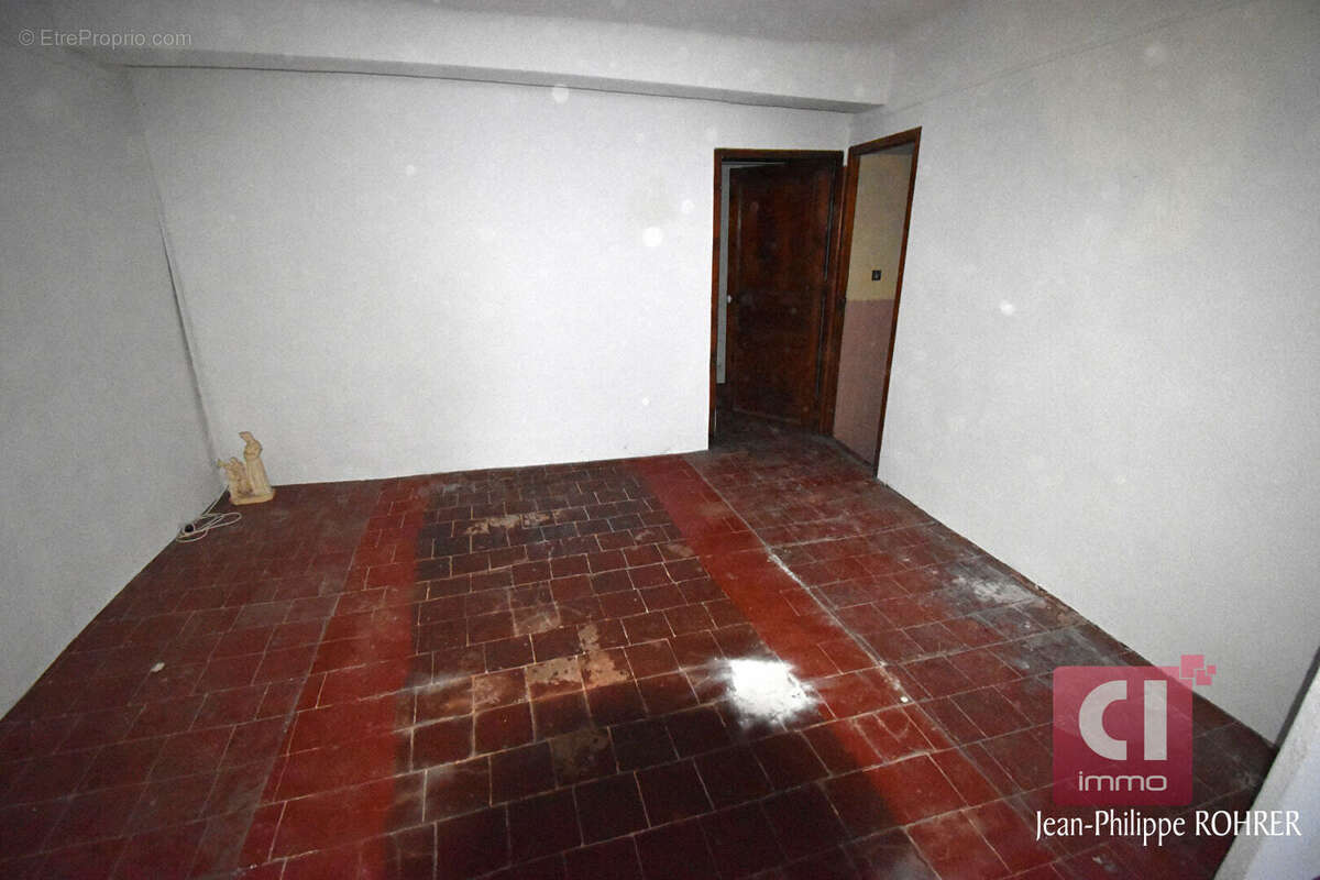 Maison à FLASSANS-SUR-ISSOLE