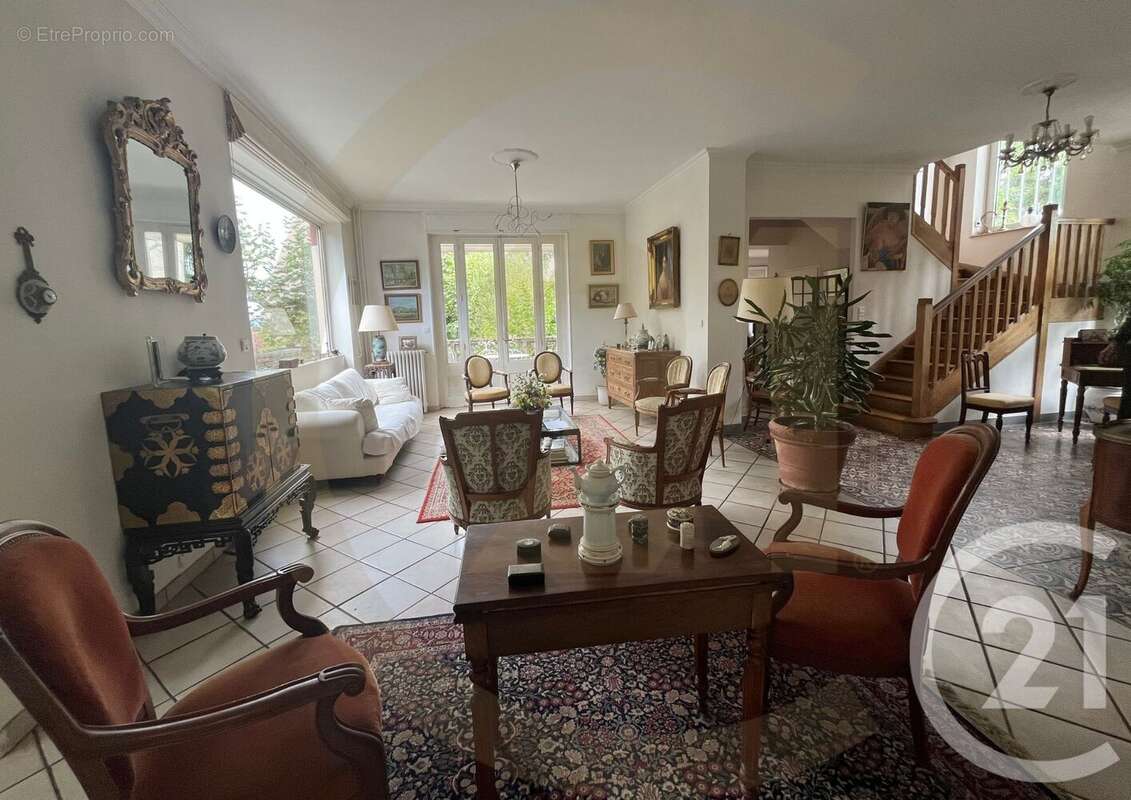 Maison à BOURGOIN-JALLIEU