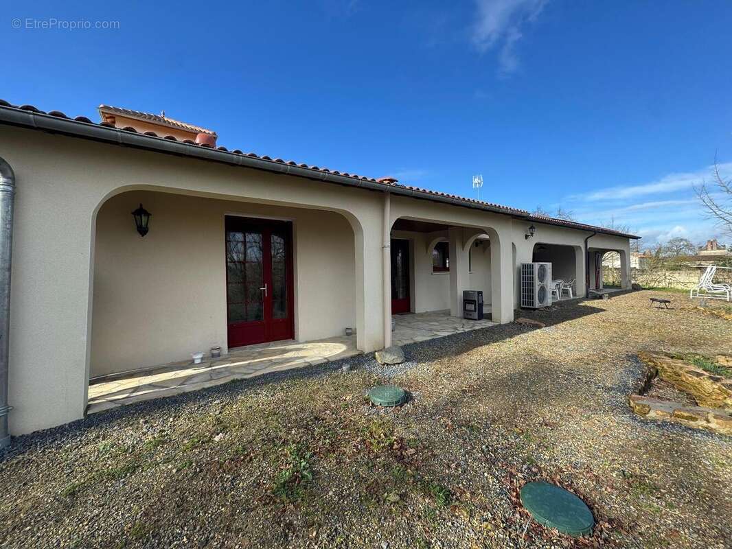   - Maison à BOUILLE-LORETZ