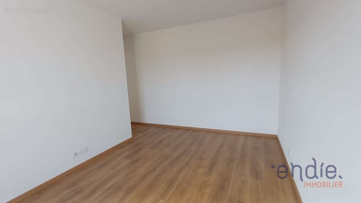RESPIR'IMMO Altkirch by Endie vous propose ce superbe appartement 4 pièces en attique avec une terrasse exceptionnelle de 79 m²  - photo 16